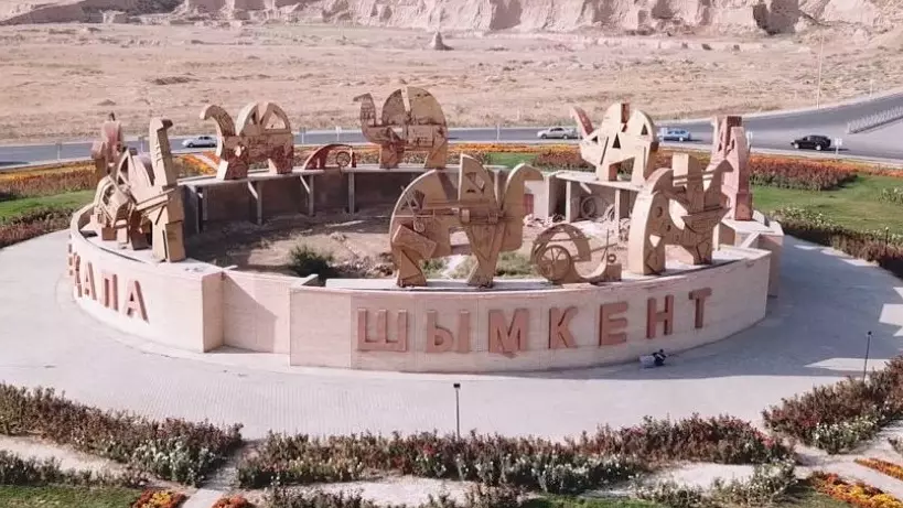 "Полицейлер жұмыстан қуылуда": Шымкентті "тазалау" операциясы басталған ба?