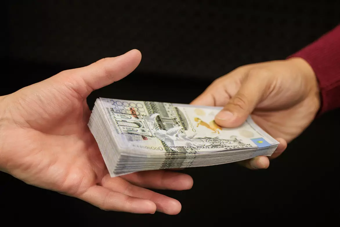 Бектенов поручил прекратить финансирование элитных частных школ