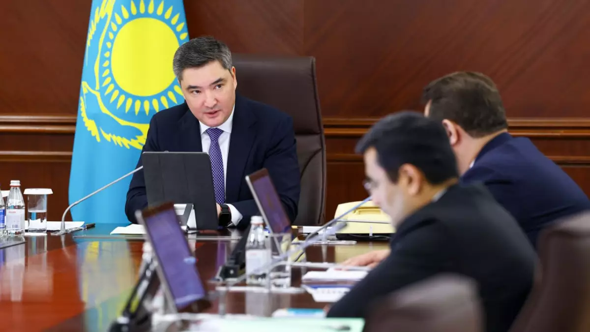 Миллиардтар қайда кетті? Үкімет МӘМС-ті тексеруге кірісті