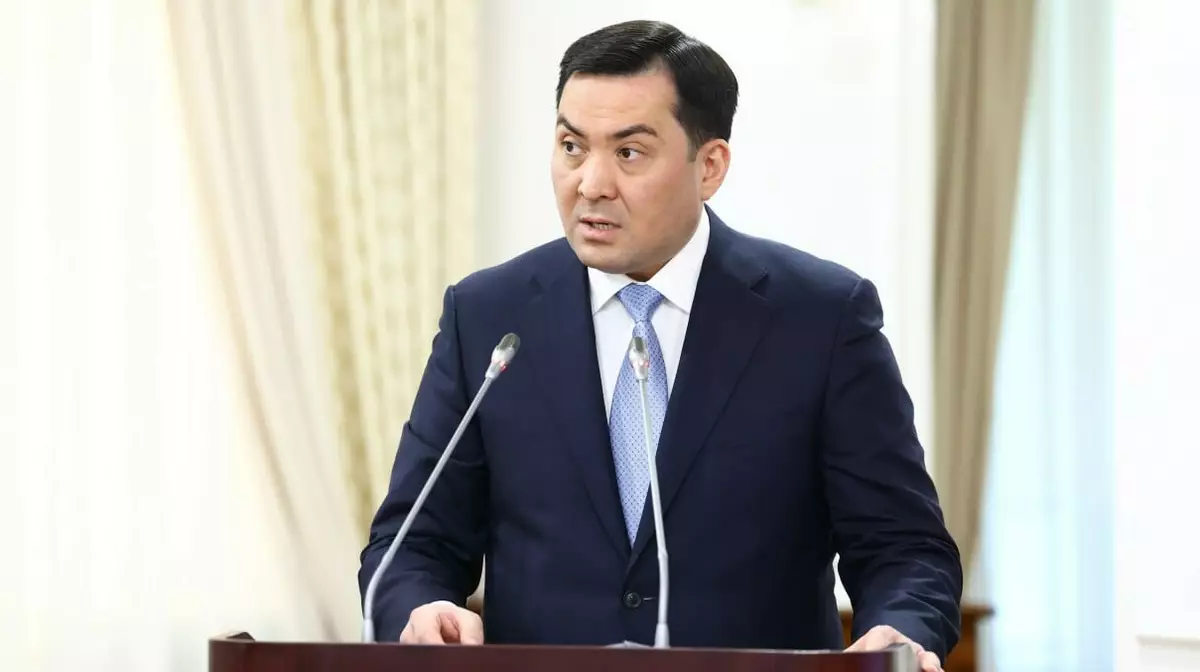 Казахстан снизил цену авиатоплива с $1200 до $940 за тонну