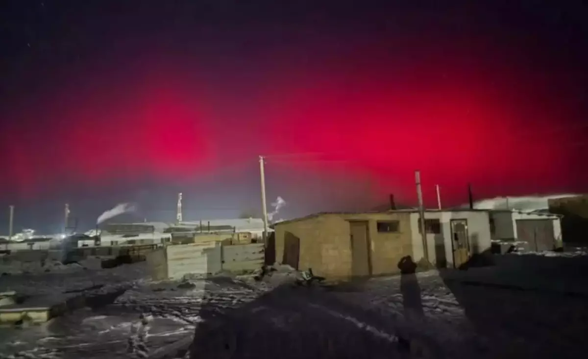 Ерекше құбылыс: Маңғыстау аспаны қызылға боялды (ФОТО)