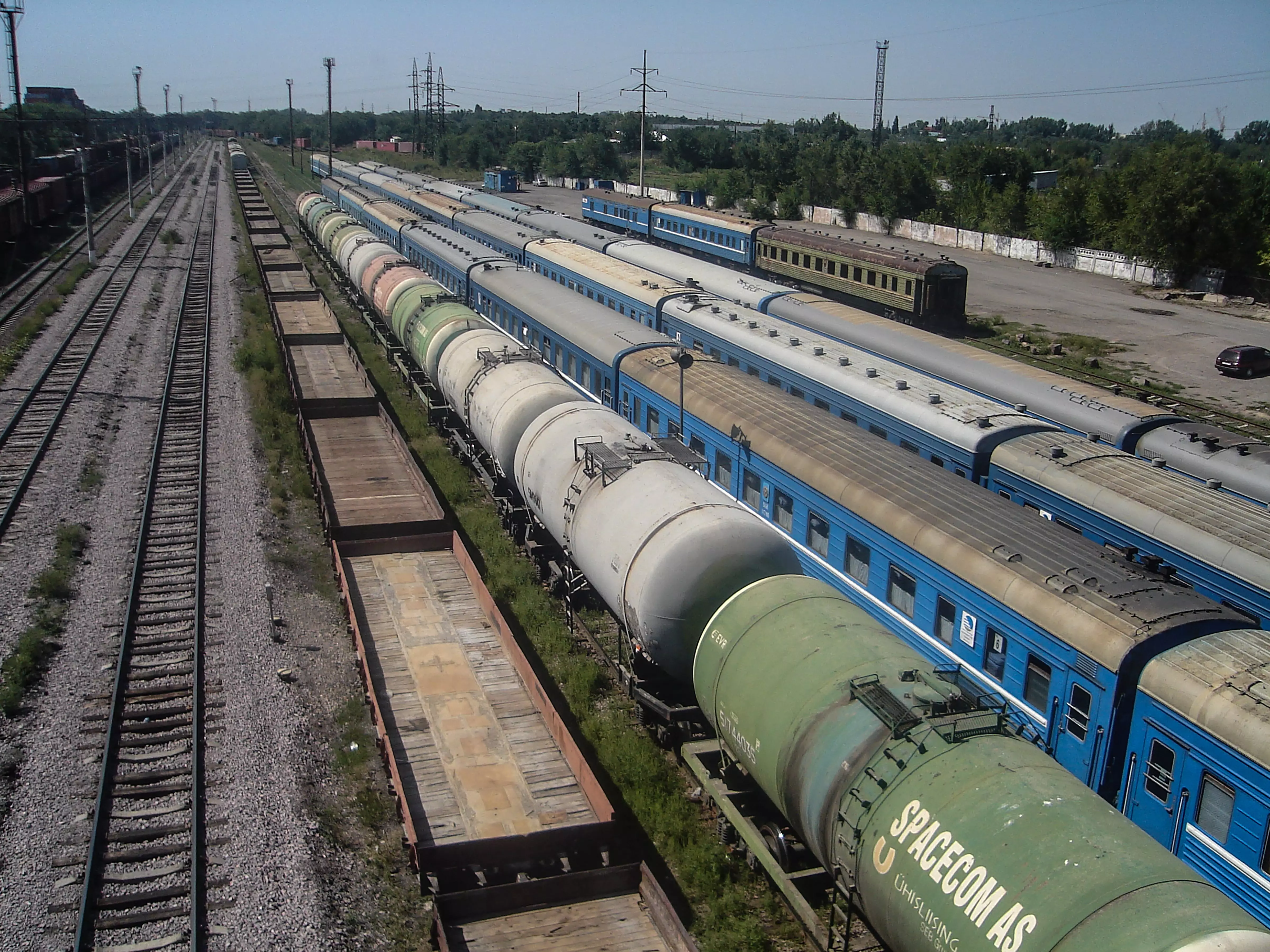 Азиатский банк инфраструктурных инвестиций, Standard Chartered и IFC поддержали железнодорожный проект в Казахстане.