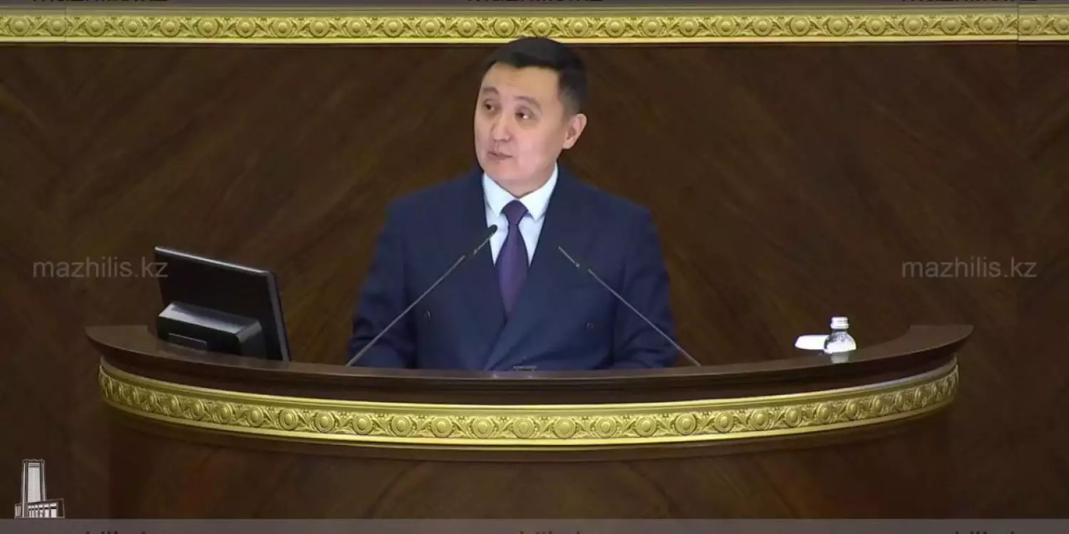 Саясаттанушы Ғазиз Әбішев Ұлттық құрылтайда ұсынылған реформаларға баға берді