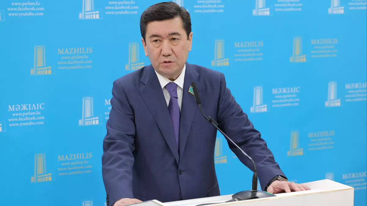 Парламент реформасы саяси жүйені қайта қарауға жол ашып отыр – Қошанов