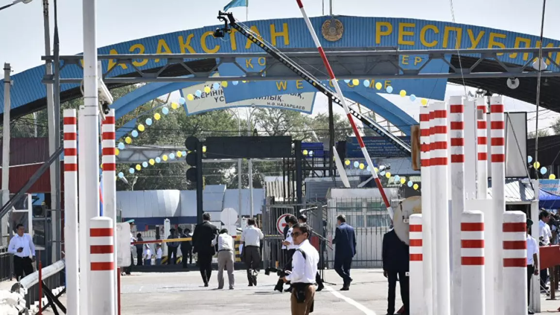 Қырғызстанмен шекарадағы бекет енді тәулік бойы жұмыс істейді