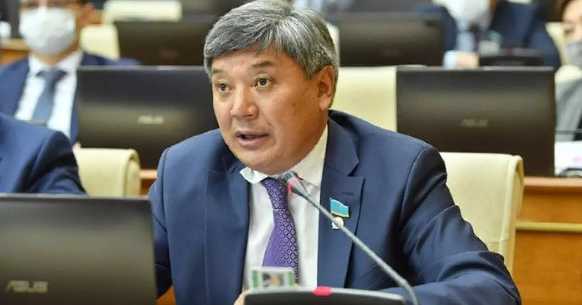  Депутат Үкіметке жол сапасын жақсарту туралы сауал жолдады 