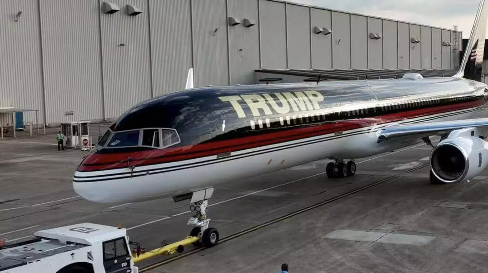 Трамптың ұшағынан ақау анықталып, Давосқа жете алмады