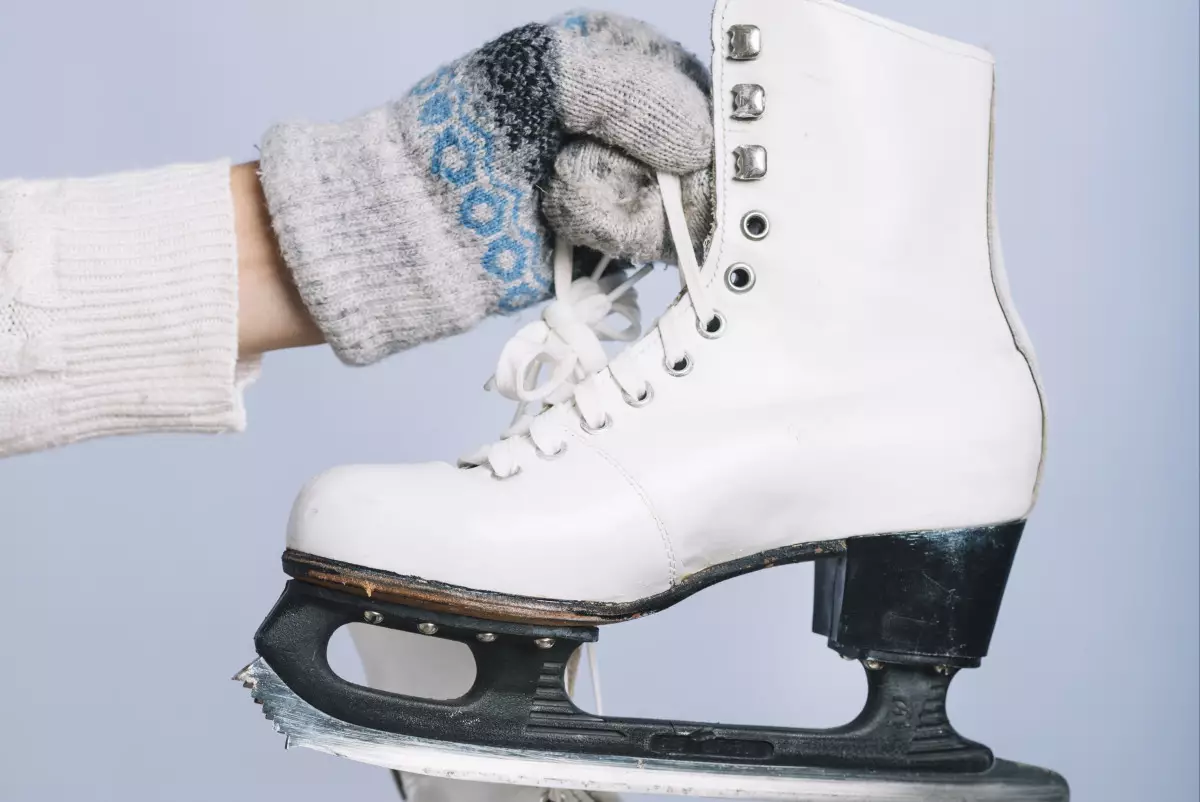 В Конаеве открыли ледовый комплекс международного уровня