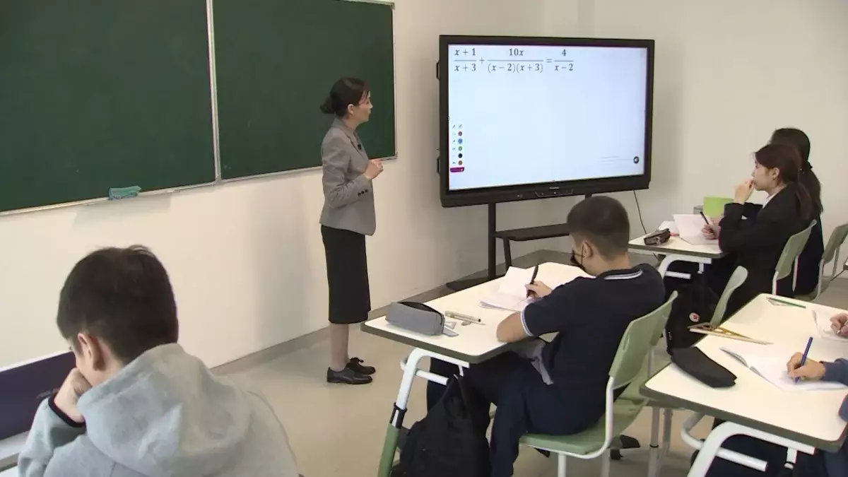 Бектенов жаңадан ашылатын жекеменшік мектептерді бюджеттен қаржыландыруға мораторий жариялады