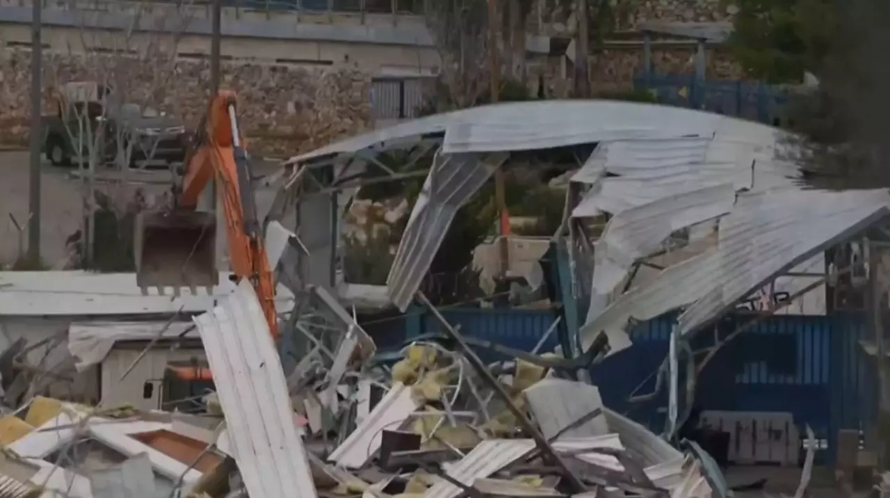 Израиль сносит штаб БАПОР в Иерусалиме