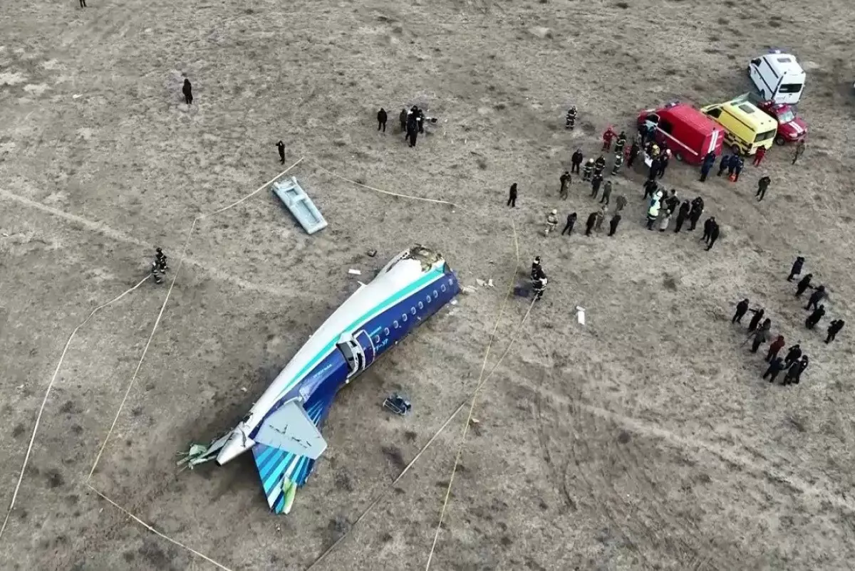 Крушение самолёта AZAL: Казахстан ждёт еще две зарубежные экспертизы