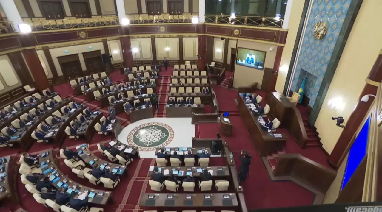 Е. Қошанов құрылтайда көтерілген бастамаларға қатысты пікір білдірді