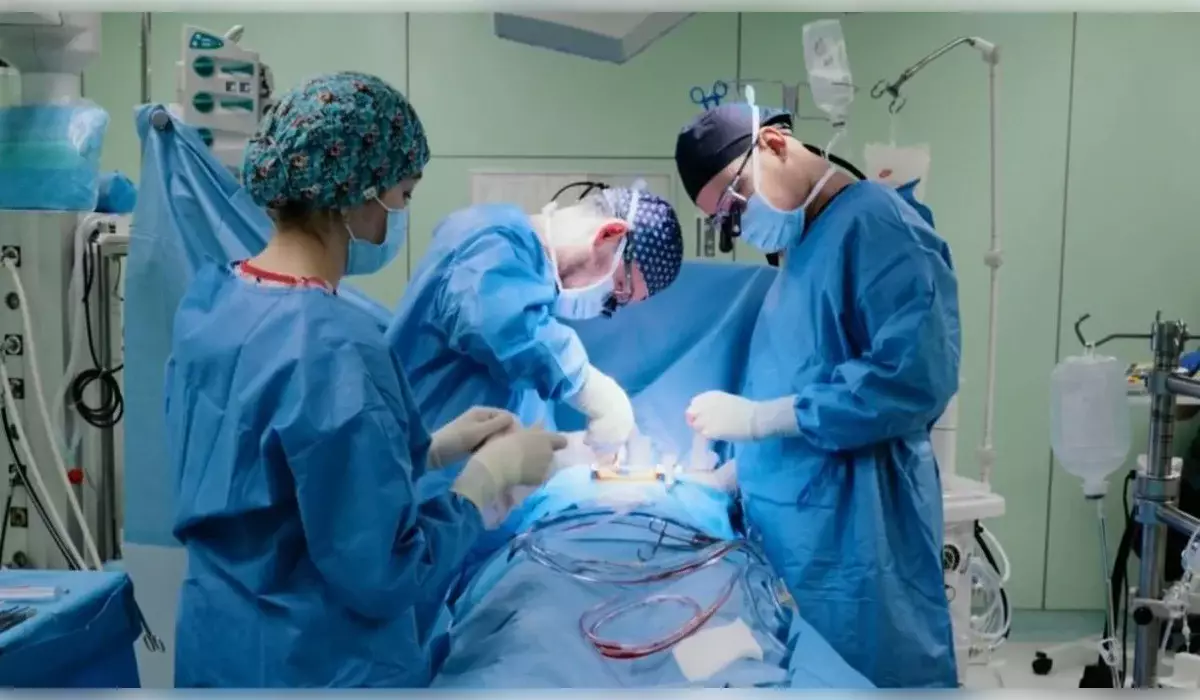 Редкую операцию на сердце ребенка сделали в Караганде