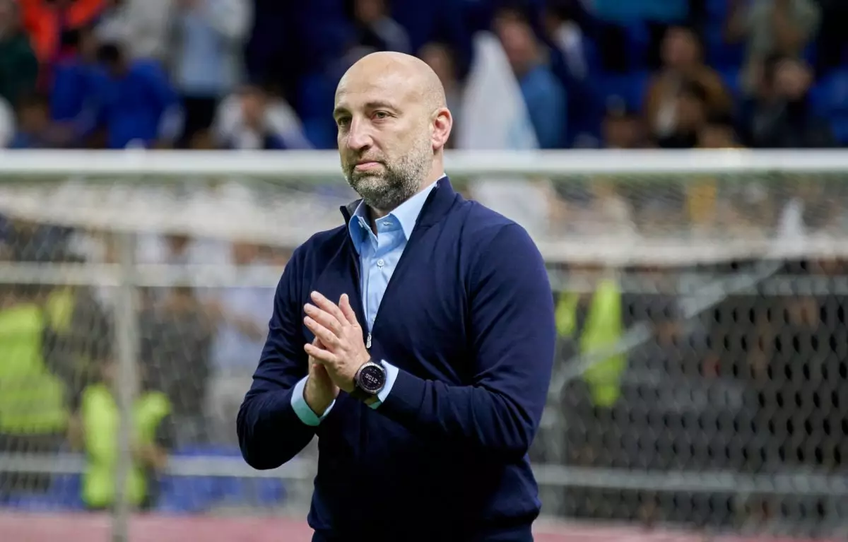 Клуб экс-тренера сборной Казахстана тонет в долгах