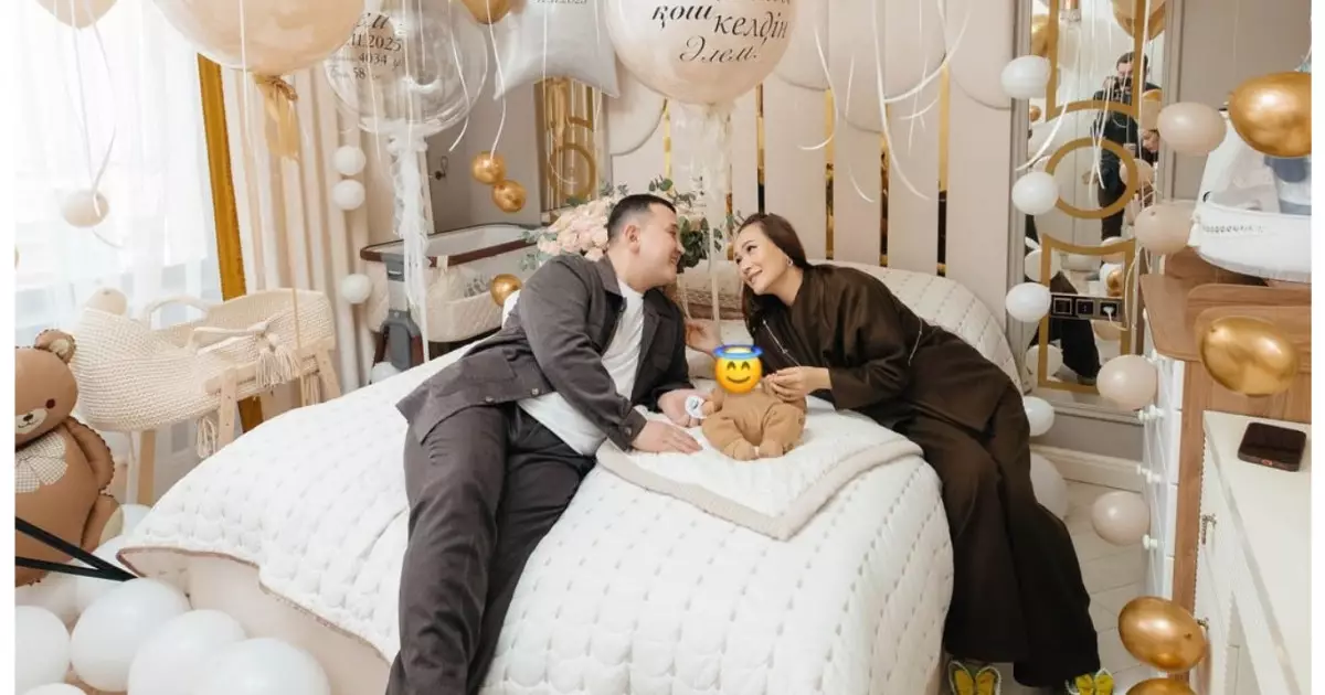  `Осы сәтті 10 жыл күттім`: Блогер `Колобок` жалғыз ұлына ән арнады (ВИДЕО) 