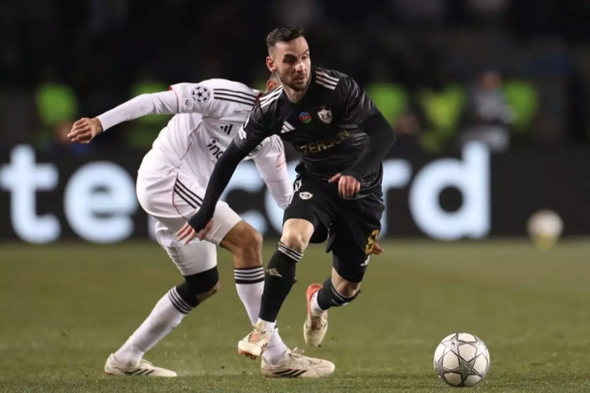 «Карабах» — в плей-офф Лиги чемпионов? Азербайджанцы уничтожили «Айнтрахт»