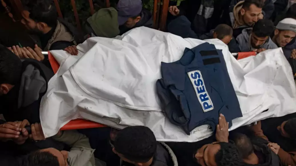 Израильдің Газа секторына жасаған соққысынан үш журналист қаза тапты