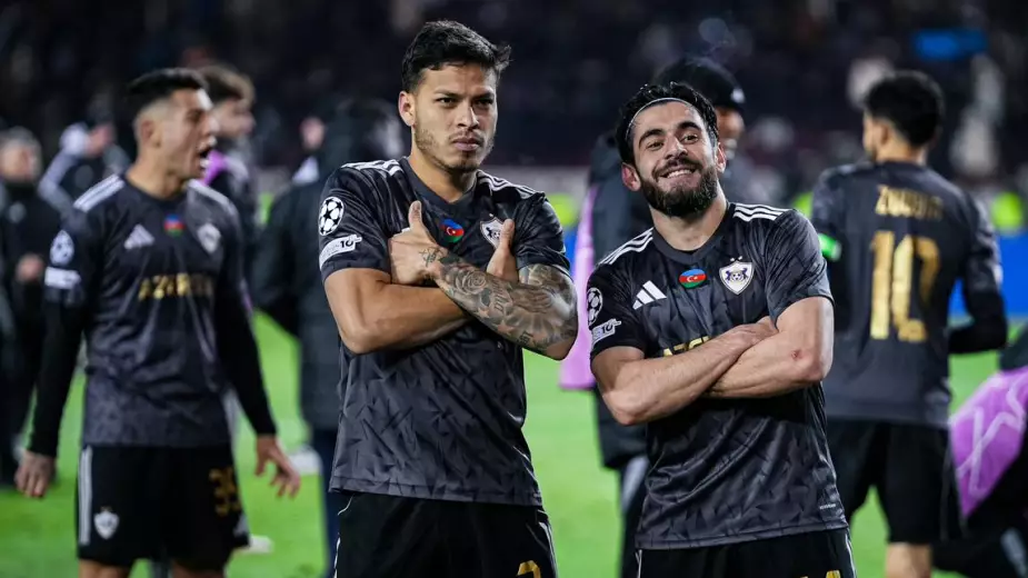 Гол и автогол от Левандовски, сенсация "Карабаха", победы "Ливерпуля" и "Ювентуса": обзоры Лиги чемпионов