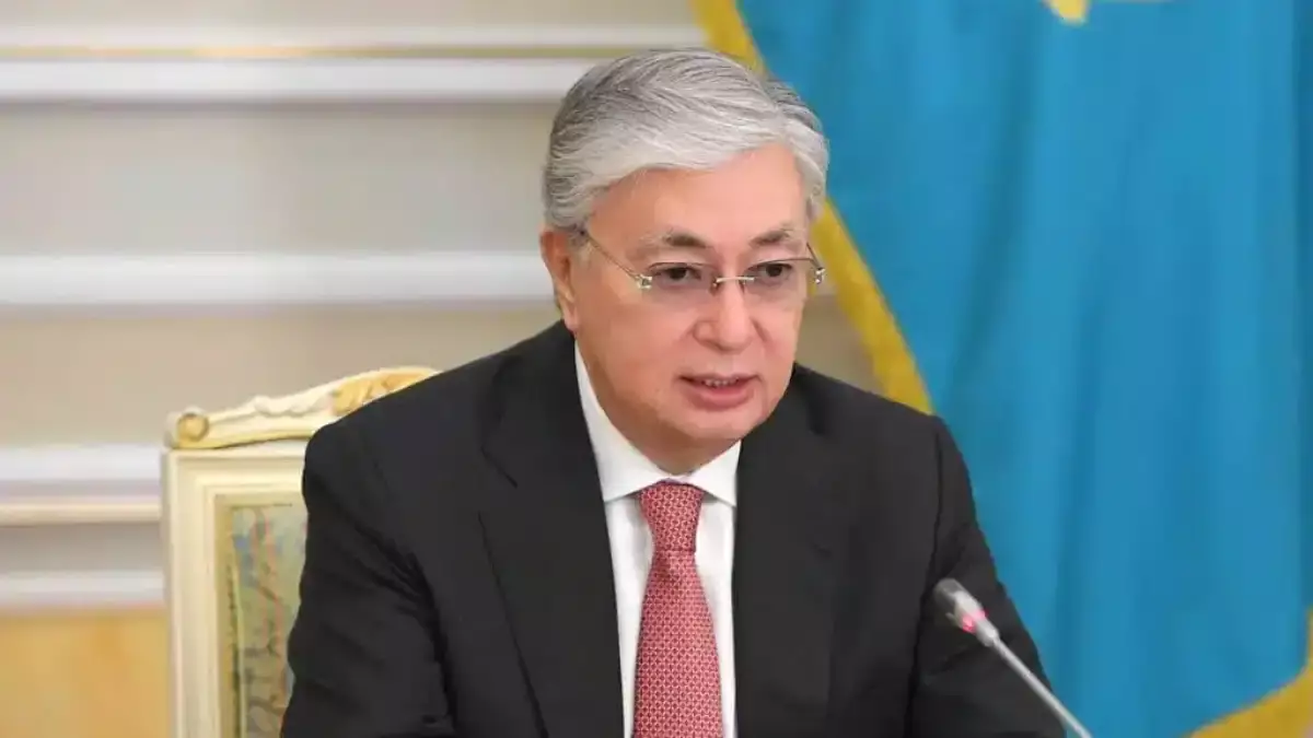 Тоқаев Конституциялық реформа жөніндегі комиссия құру туралы жарлыққа қол қойды