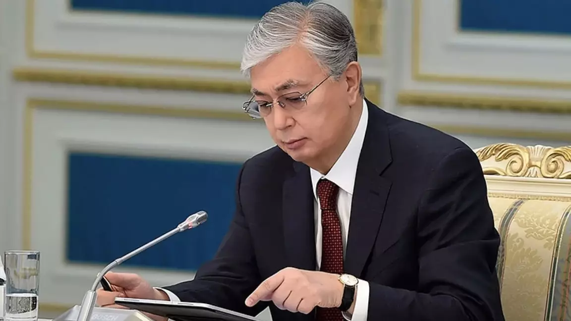 Конституциялық комиссия құрамына кімдер кірді: Тоқаев жарлыққа қол қойды