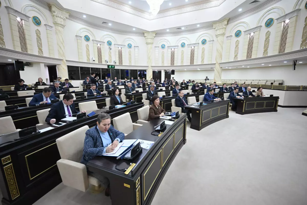 Казахстан ратифицировал Соглашения с Францией о реадмиссии граждан