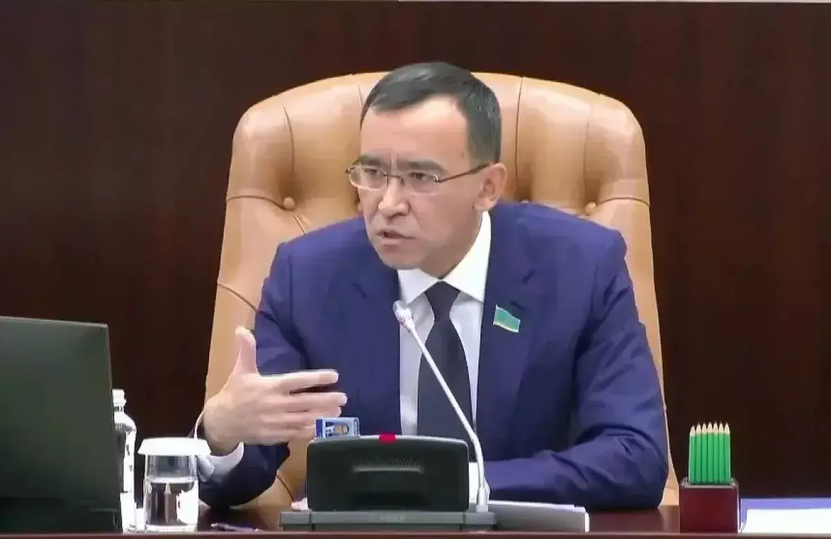 Маулен Ашимбаев о будущем политической системы Казахстана