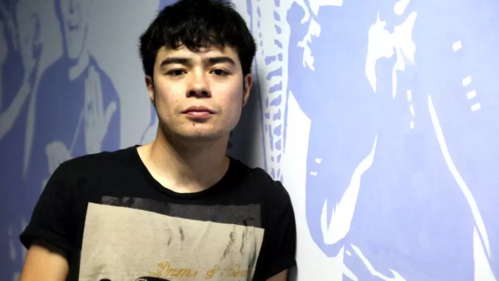 «Жиіркеніштісіз»: Танымал жайдарманшының әңгімесі жұрттың ашуына тиді (ВИДЕО)