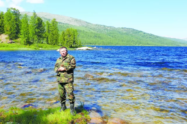 Ару Алтайдың жыршысы (Әлібек Асқаровтың «Қойға шапқан қара аю» атты деректі шығармалар жинағы туралы сөз)