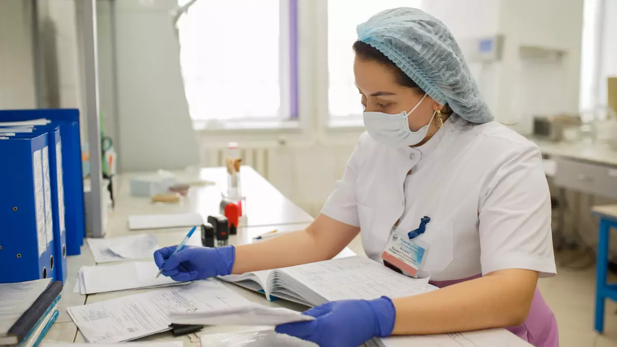 Дәрігерлер ата-аналарға кеңес берді