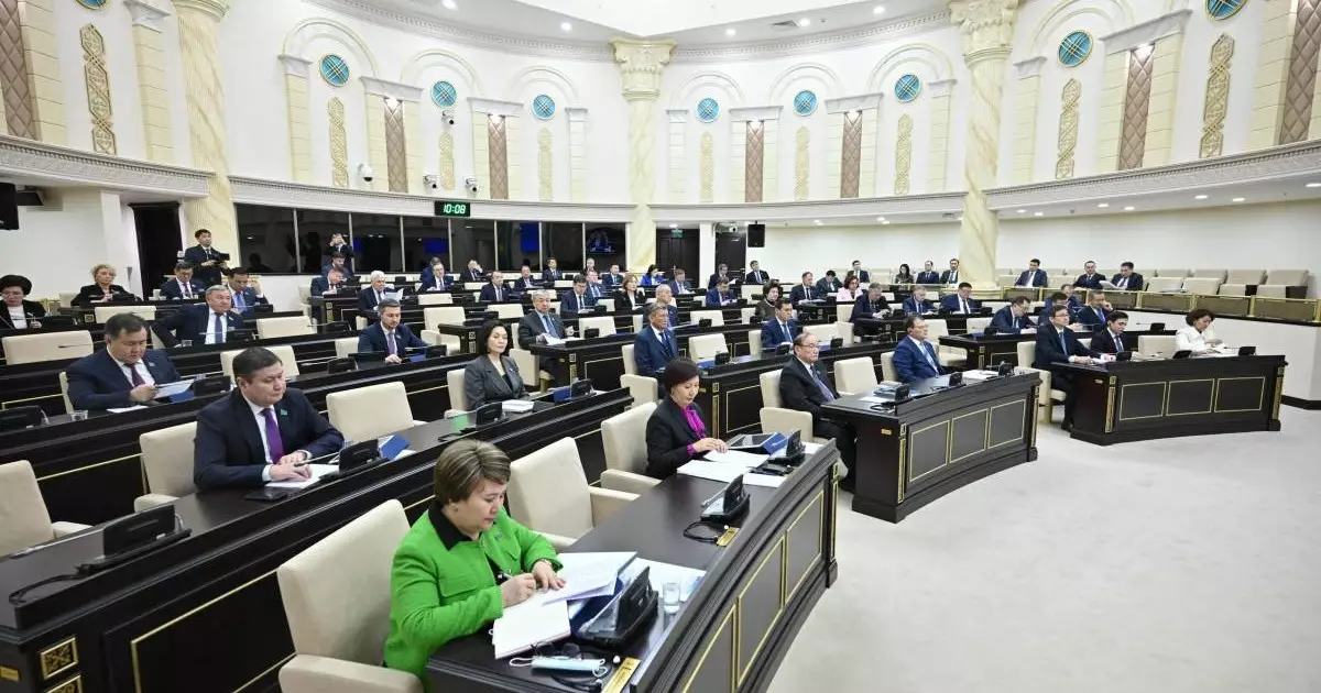  Сенат қашанға дейін жұмыс істейді және одан кейін не болады? 