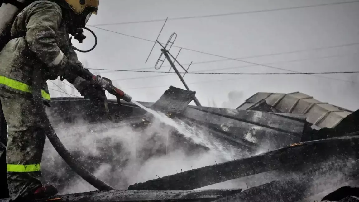 Үйде жалғыз қалдырған: СҚО-да өрттен қаза тапқан қыздың анасы қамауға алынды