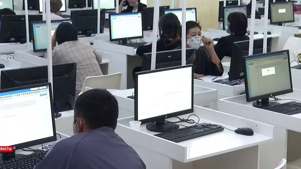 "Мұғалімге екінші мүмкіндік берілмейді": Желіде аттестацияға қатысты тараған ақпарат кей ұстаздың ренішін тудыруда