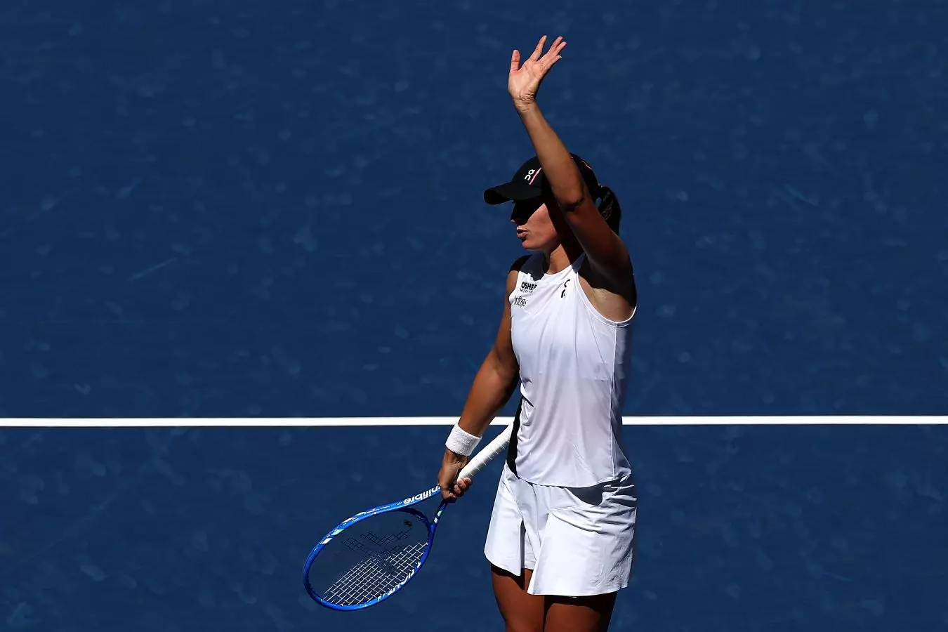 Ига Швёнтек пробилась в третий круг AO-26