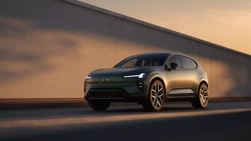 Новый электрический Volvo побил рекорд BMW