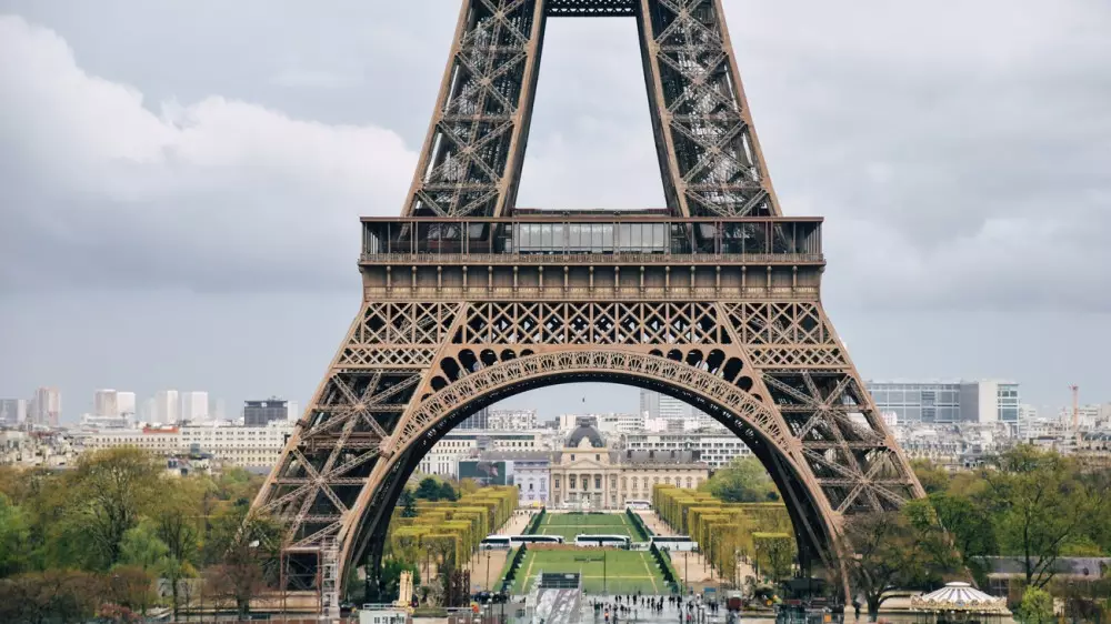 Франция может упростить визовый режим для казахстанцев