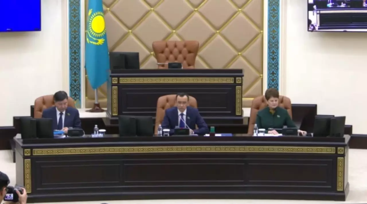 Сенаторы обсудили реализацию новой конституционной модели Справедливого Казахстана