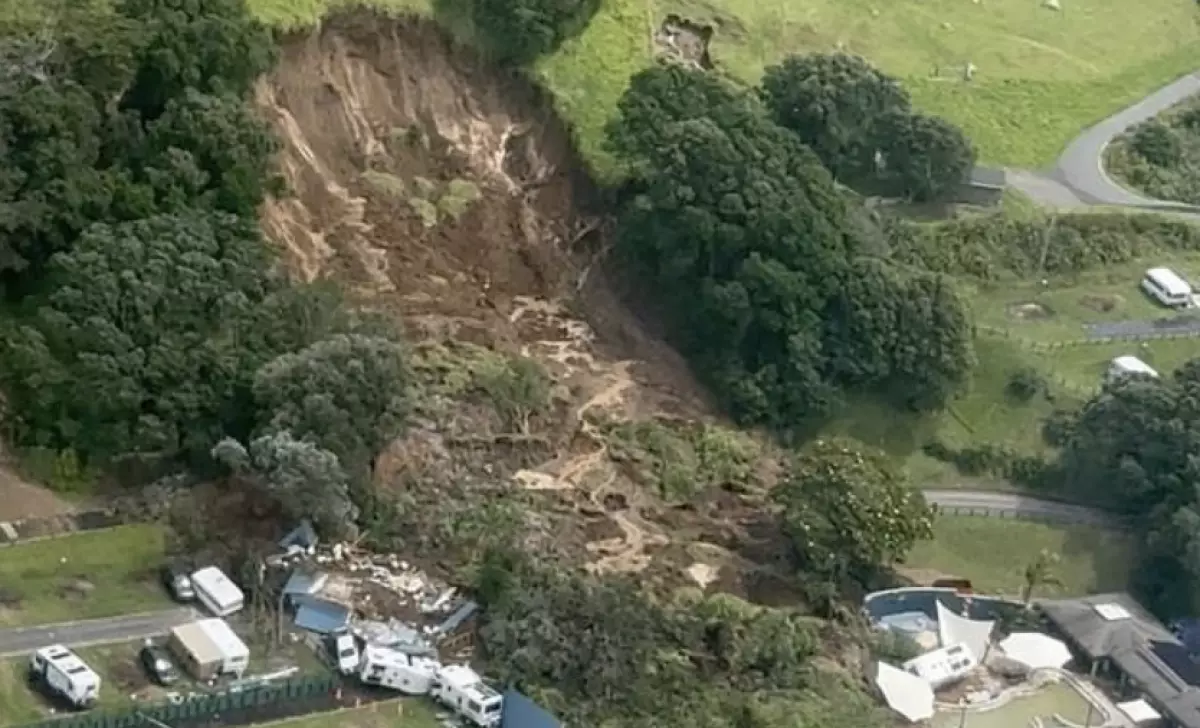 Крупный оползень произошел в Новой Зеландии (ВИДЕО)