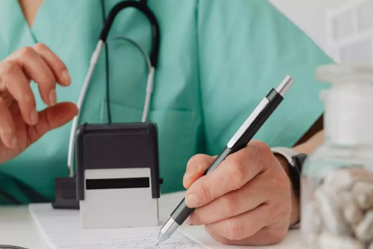 В Казахстане возобновляют проверки медицинских организаций