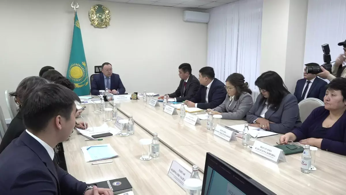 Алмалы ауданында білім беру саласын дамыту мәселесі талқыланды