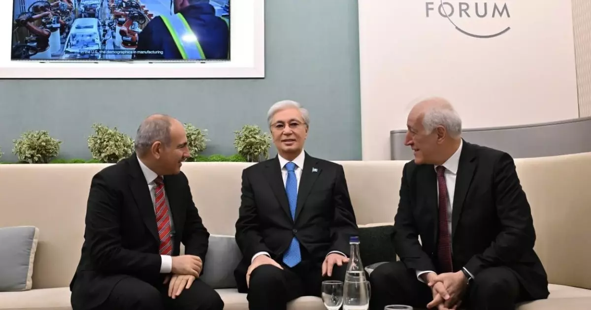  Тоқаев Давоста бірқатар кездесу өткізді 