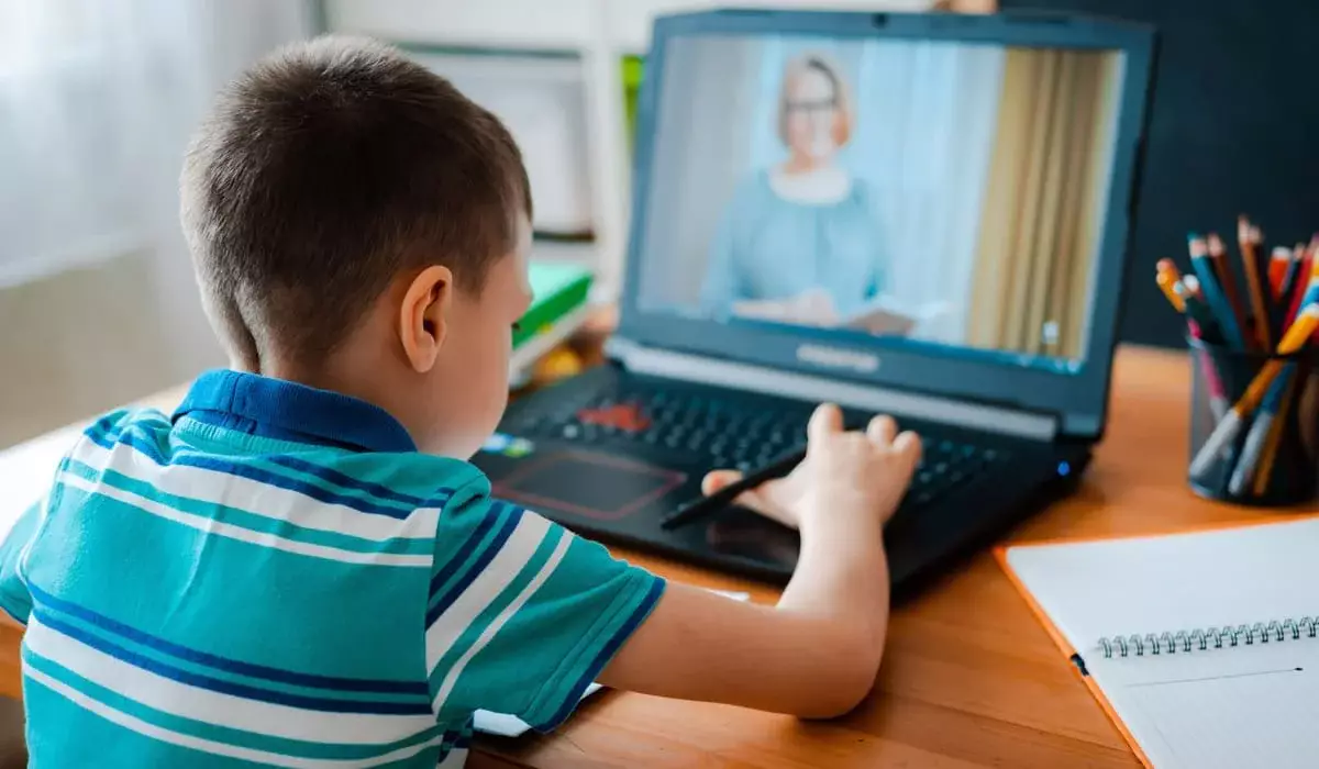 Ученики начальных классов в Астане будут учиться дистанционно 23 января