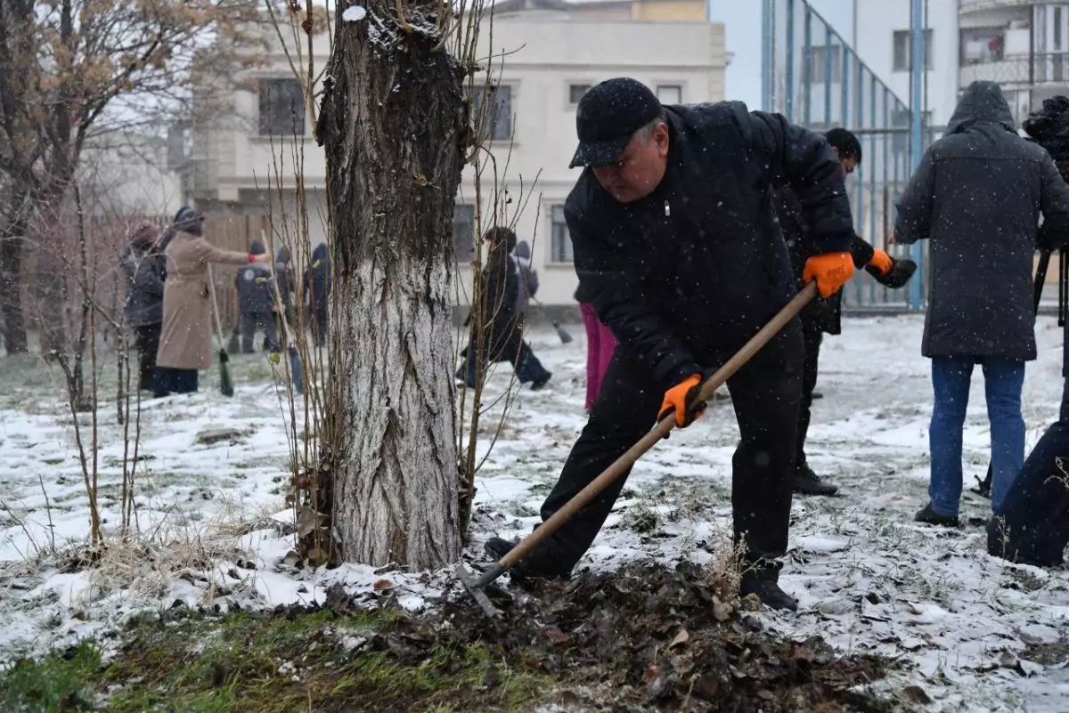 Акция "Таза Қазақстан" объединяет тысячи казахстанцев