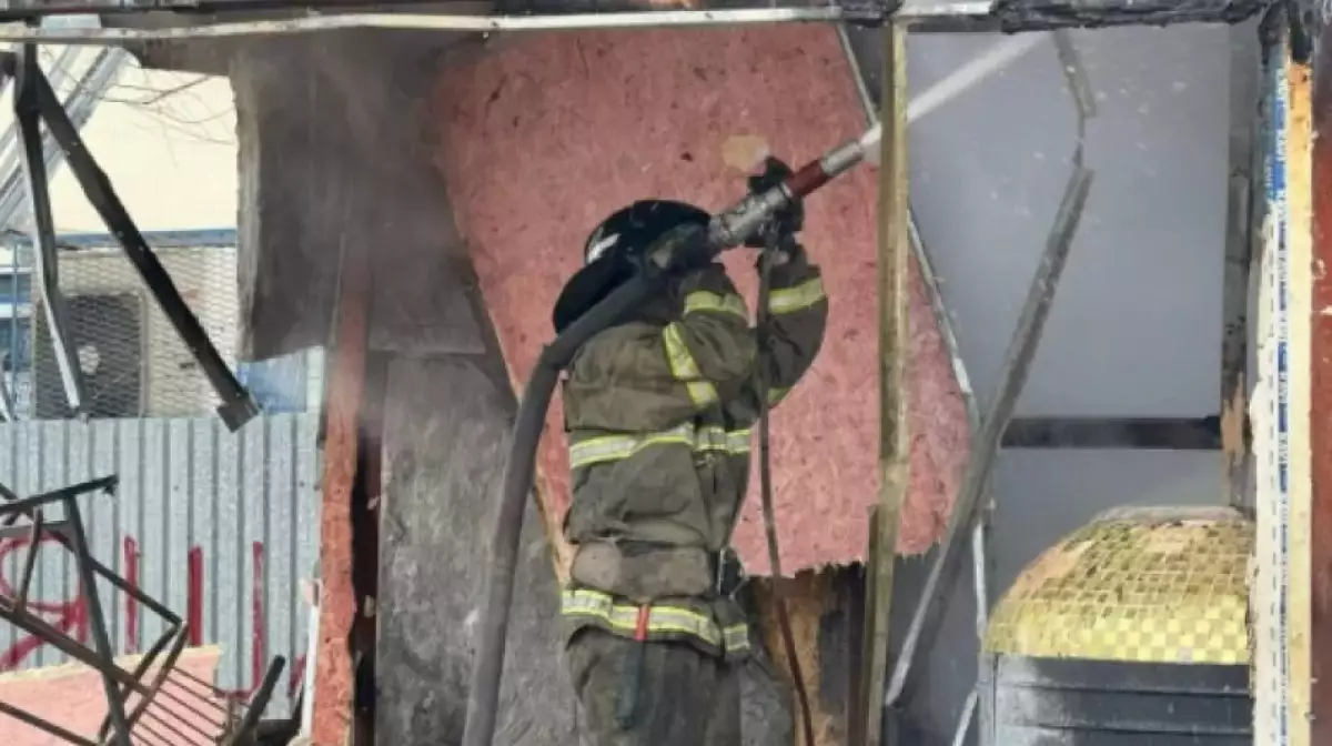 Қарағандыда кафе жарылып, төрт адам зардап шекті