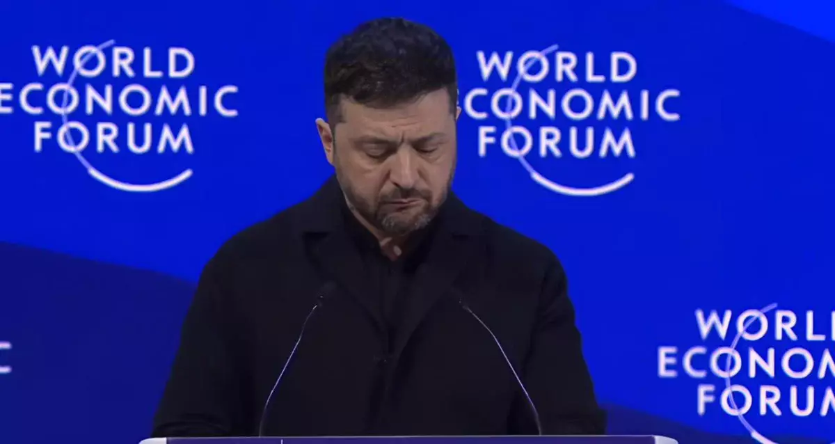 Трамп покинул форум в Давосе во время речи Зеленского