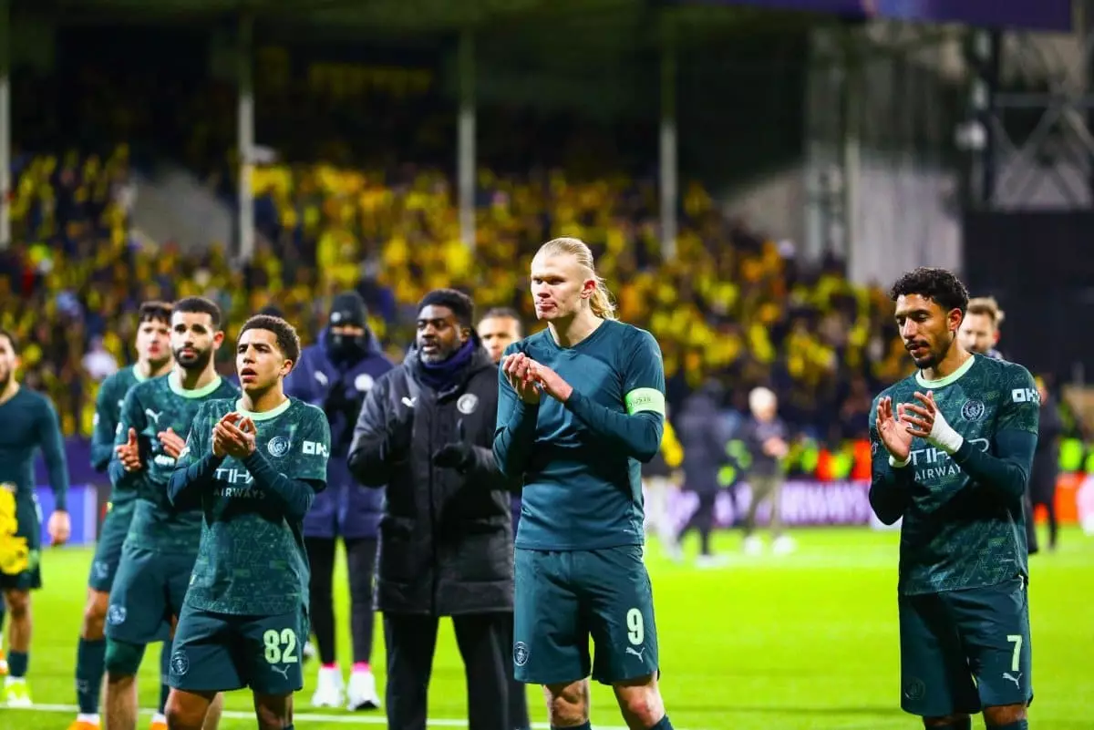 "Ман Сити" жұлдыздары жанкүйерлерден кешірім сұрап, билет ақысын қайтарды