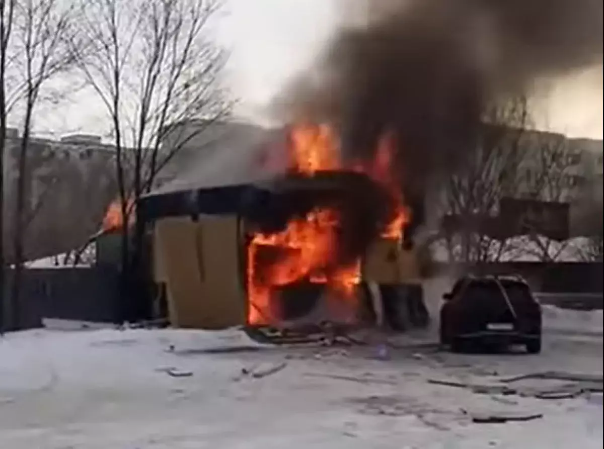 В кафе быстрого питания в Караганде прогремел взрыв: есть пострадавшие