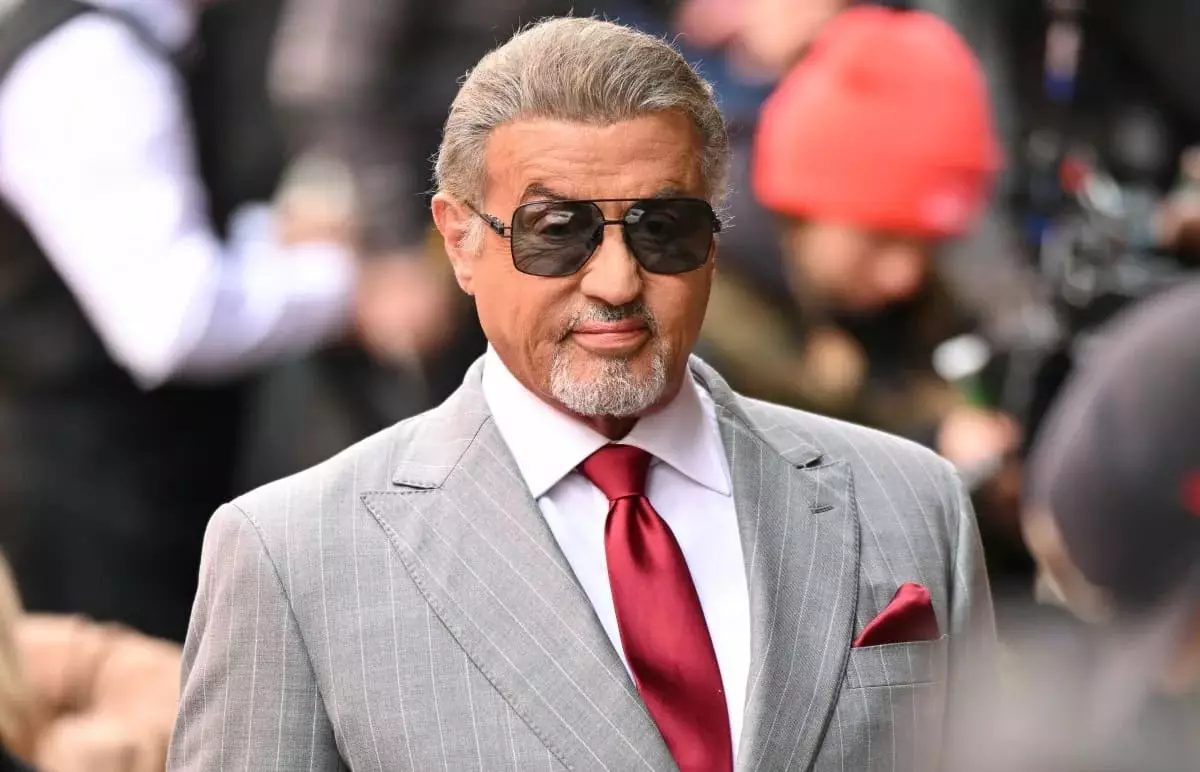 79 жастағы Сильвестр Сталлоне спортзалдағы жаңа видеосымен жұртты таңғалдырды