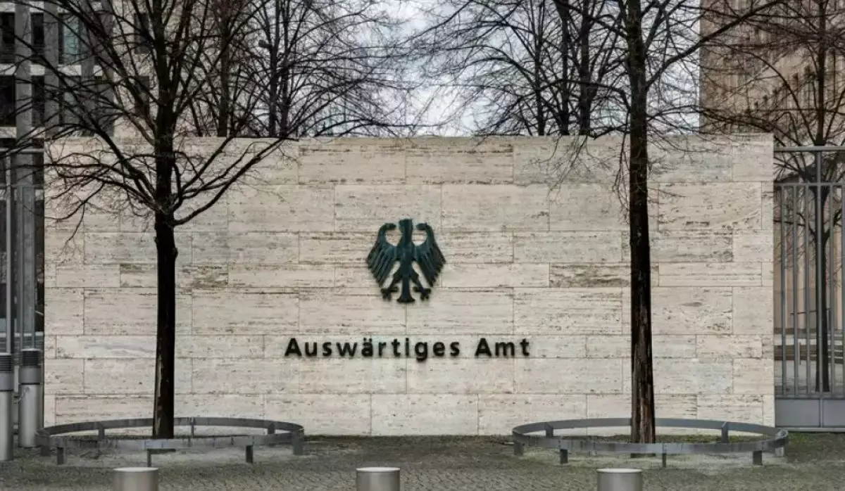 Берлинде тыңшылық күдігімен әйел ұсталды