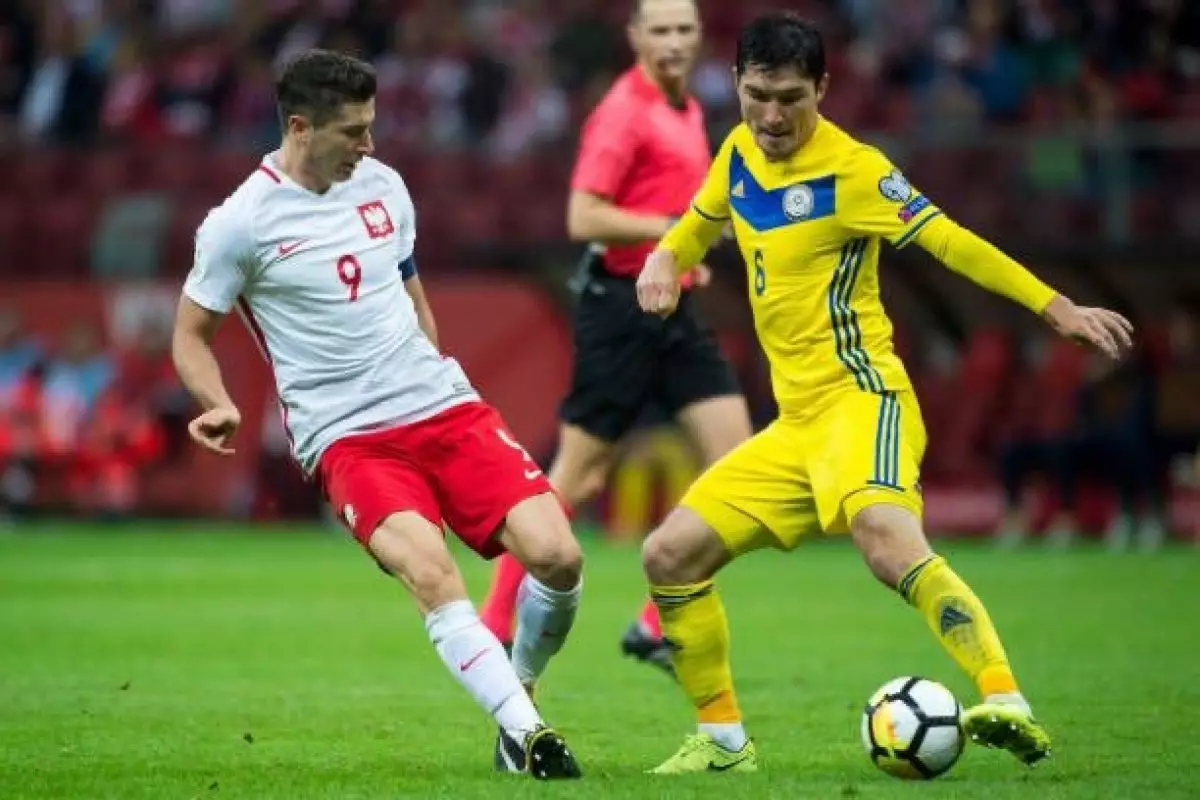 «Абырой жинау керек»: Елдос Ахметов Левондовскийдің қазақ футболы туралы не дегенін айтты