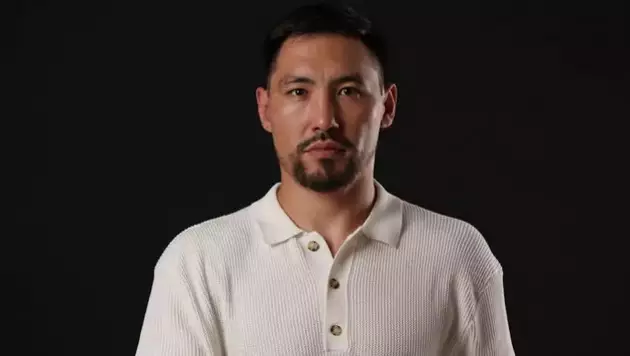 "Біреулерге кедергі болды". Бокстан Олимпиада чемпионы Жәнібек туралы мәлімдеме жасады